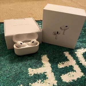 apple airpods pro 2nd generation (OPEN BOX)